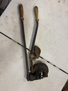 Roper Whitney No. 10 Medium Duty Portable Punch press