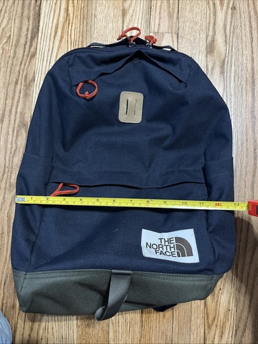 The North Face Back , Polyester, Dark Blue, Gray, Laptop Sleeve Excellent! - Picture 10 of 11