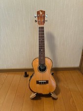  Good condition DCT 400E concert ukulele