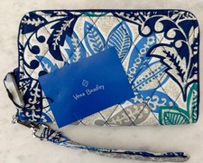 Vera Bradley Wristlet Wallet New with tags