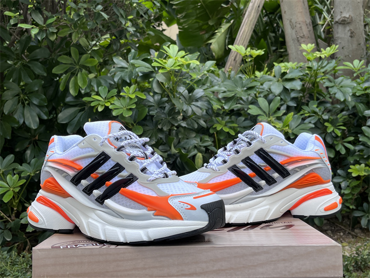 Size 11.5 - Pharrell x VIRGINIA x adidas Adistar Jellyfish Focus