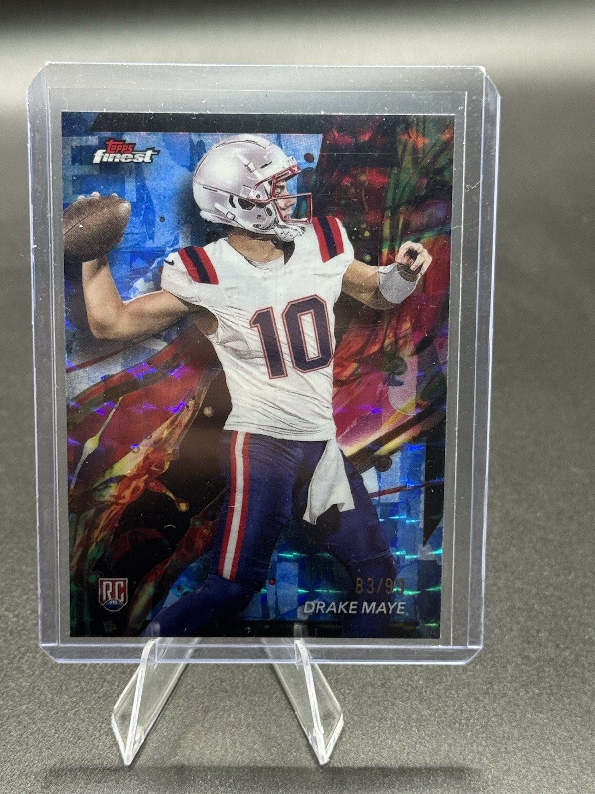 2024 Topps Finest - Common Drake Maye #62 Blue Geometric Refractor 83 /99 (RC)