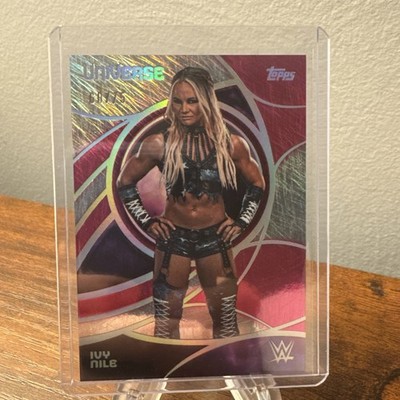 Ivy Nile 2026 Topps Universe WWE #130 Magenta Magnetic 68/75
