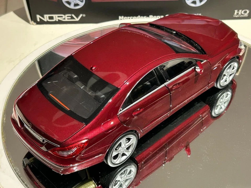 Norev 1/18 Mercedes CLS 350 CGI 2010 MINT Norev High Quality With box Very Rare - Immagine 4 di 4