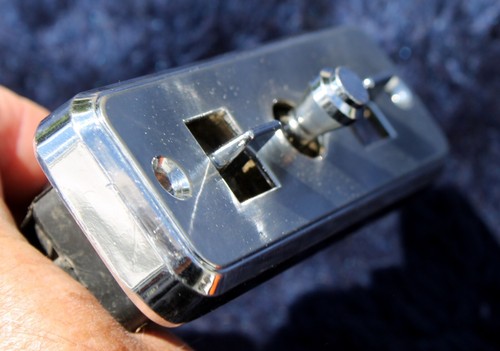 1986-1991 Jeep Grand Wagoneer SJ OEM RIGHT Front Power Seat Switch & Harness - Picture 8 of 13
