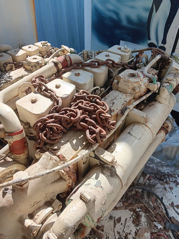 Used inboard Cummins diesel engines engines 1300 hrs like new! - Image 3 of 4