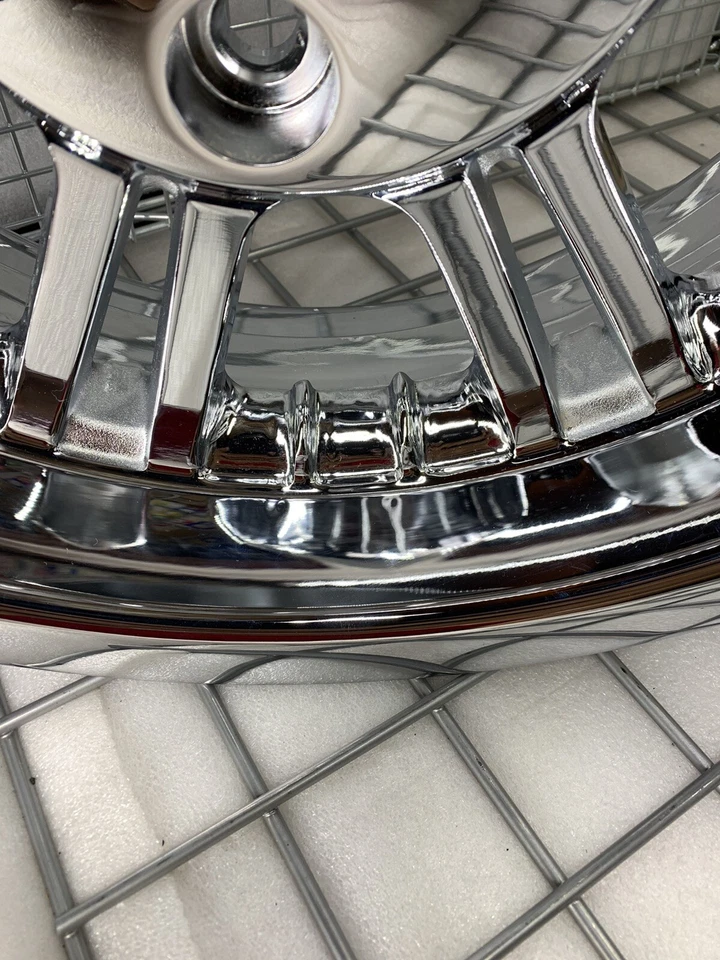 Harley Davidson Trike Tri Glide FLHTCUTG 2009-2023 1 llanta cromada intercambio Foto 3 de 4