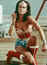 Actress Lynda Carter in 70s TV Show Wonder Woman Picture Photo Print 8"x10"