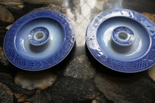 PAIR OF ROYAL COPENHAGEN PORCELAIN 10.8 CM BLUE PINAPPLE PATTTERN CANDLESTICKS - Picture 16 of 17