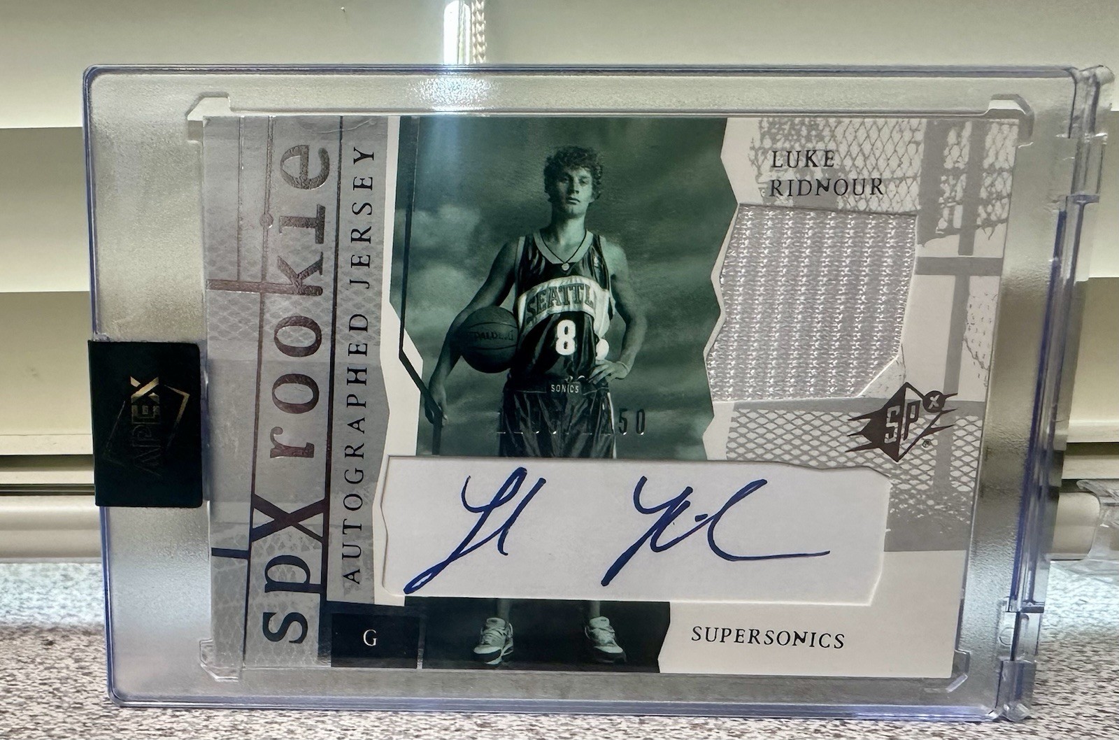2003-04 SPx - SPx Rookie Luke Ridnour RC AUTO PATCH /1250 view 2