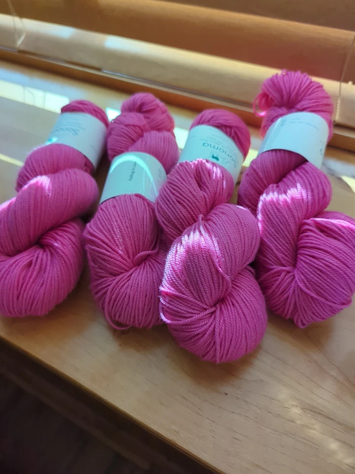Set Of 4 Baah Sonoma 💯 SW Merino 234 yds Per 100g Dk Falling In Love - Image 2 of 2