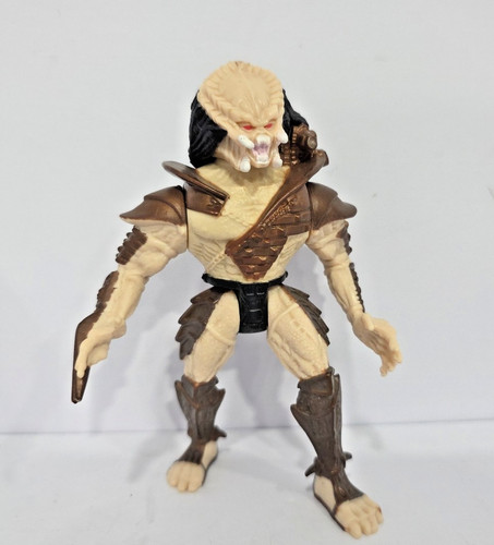 Vintage 1993 Kenner Scavage Predator Action Figure
