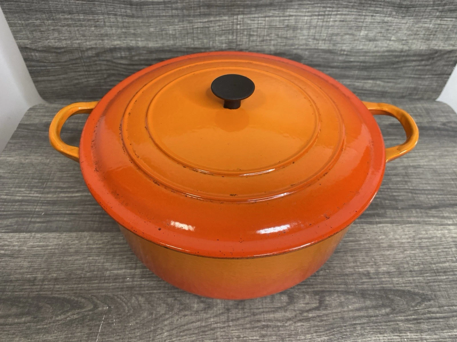 Le Creuset Orange / Red E Cast Iron Enamelware Dutch Oven with Lid