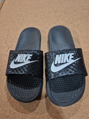 NIKE Benassi Black & White LOGO Checker Slide Sandals - Womens Size 10 - 