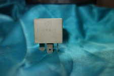 BMW E12 E24 E21 E30 Bosch Relay Relais Grau Grey Rechteckig  Rectangular 1360877