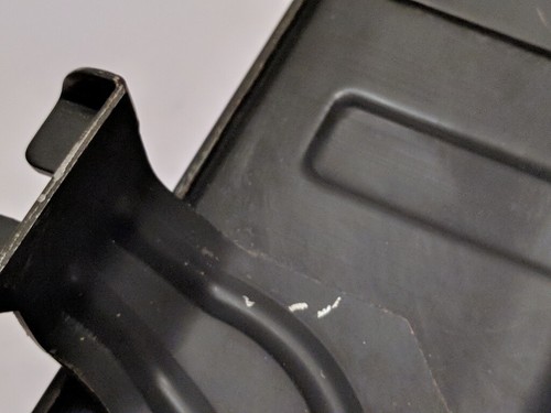 Genuine BMW E30 Air filter box top half 1288047 - Picture 10 of 12