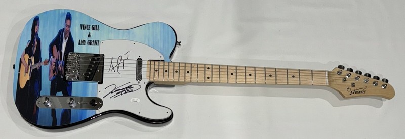 VINCE GILL & AMY GRANT SIGNED CUSTOM ELECTRIC GUITAR COUNTRY LEGENDS JSA COA