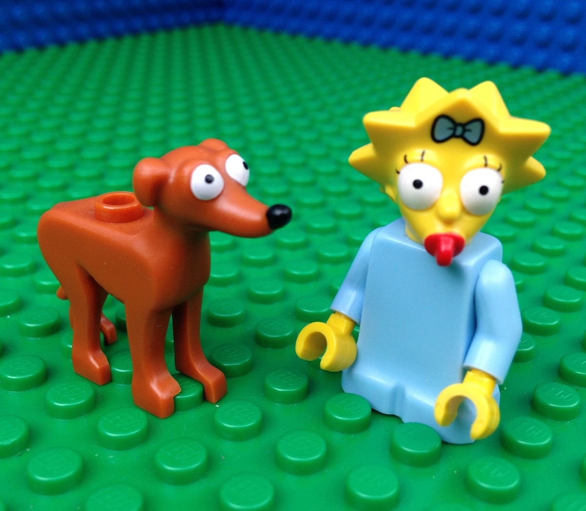 Lego 71009 The Simpsons Series 2 MAGGIE SANTAS LITTLE HELPER