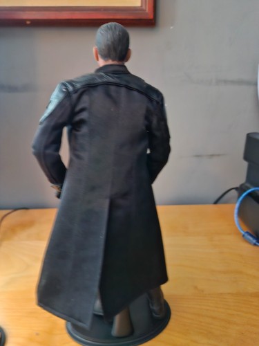 The Punisher 1/6 scale action figure DC Custom - Picture 5 of 5