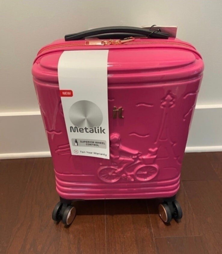 IT METALIK LUGGAGE” “HOT PINK” PARIS SCENE HARDSIDE ROLLER LUGGAGE