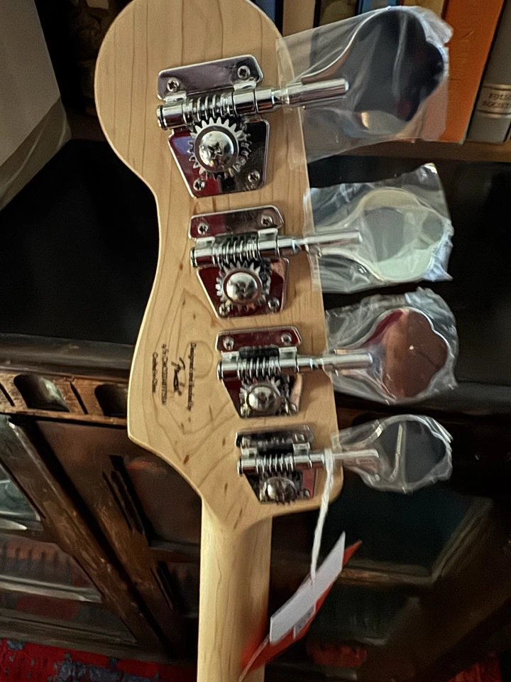 Fender Squier P Bass 4 String Electric Bass Guitar - Image 3 of 4