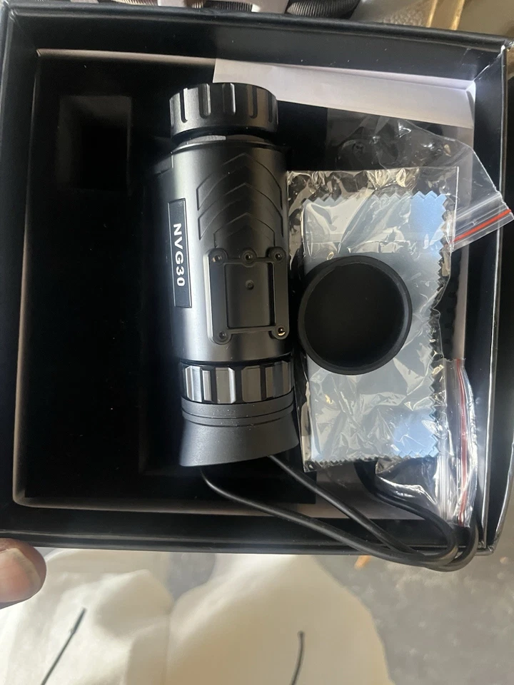 *NEW NVG30 Digital Night Vision Helmet 940nm Infrared Binoculars - Image 3 of 3