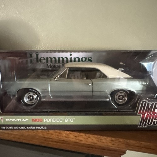 Auto World scala 1:18 - Pontiac GTO 1966 - nuovo con scatola - Foto 2 di 7
