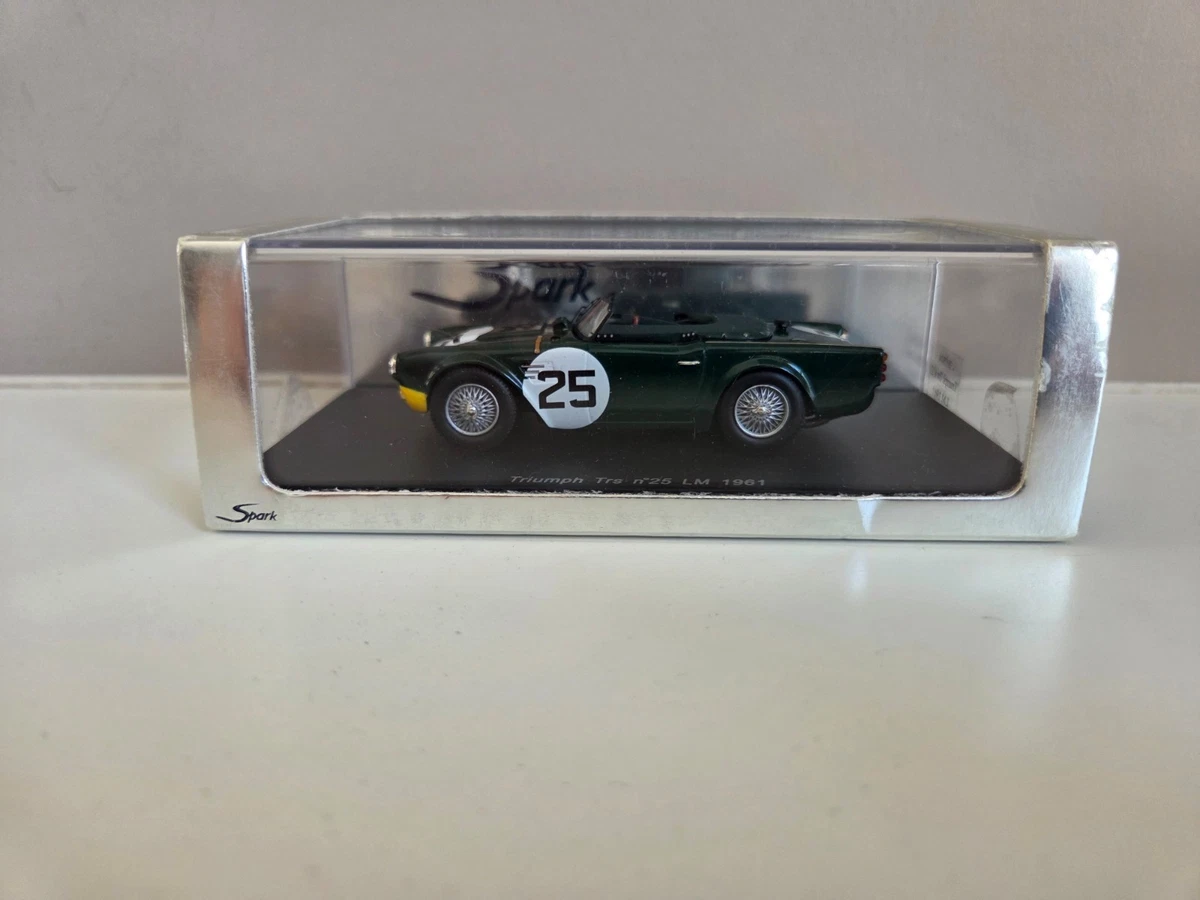 Diecast model cars Triumph TR3 A 1/43 Spark A grun RHD 1957