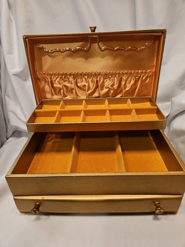 Vintage Schmuckkästchen 60er Lady Buxton Gold zweistufig rechteckig