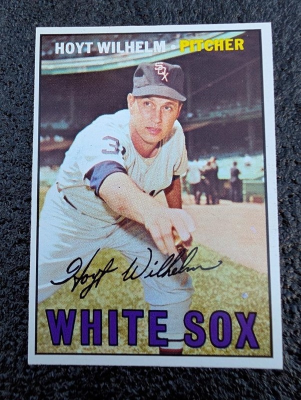 1967 TOPPS BASEBALL CARD #422 HOYT WILHELM CHICAGO WHITE SOX PITCHER NMMT SHAPE