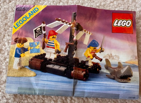 Vintage Lego Pirates set 6257 - Castaway's Raft; 100% complete w box & manual