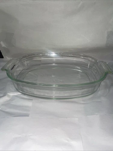 Vintage Pyrex 704 Oval 4 Qt Baking Casserole Roasting Dish