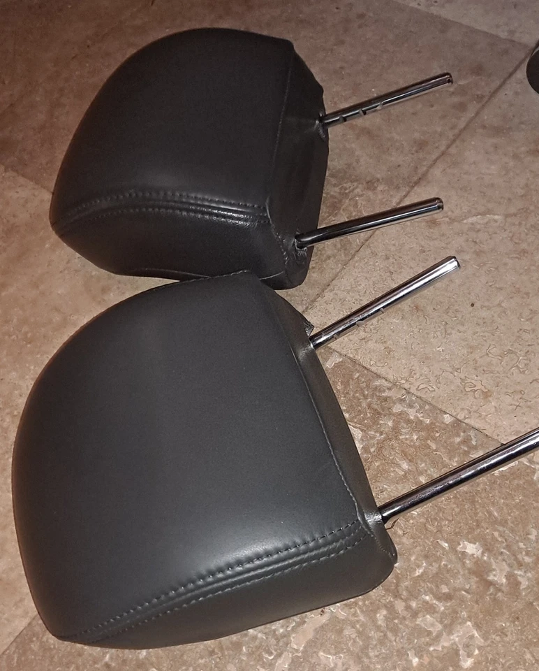  c 2008 2009 2010 Scion XB Front Seat Leather Head Rest Black Set of 2 Foto 4 de 4