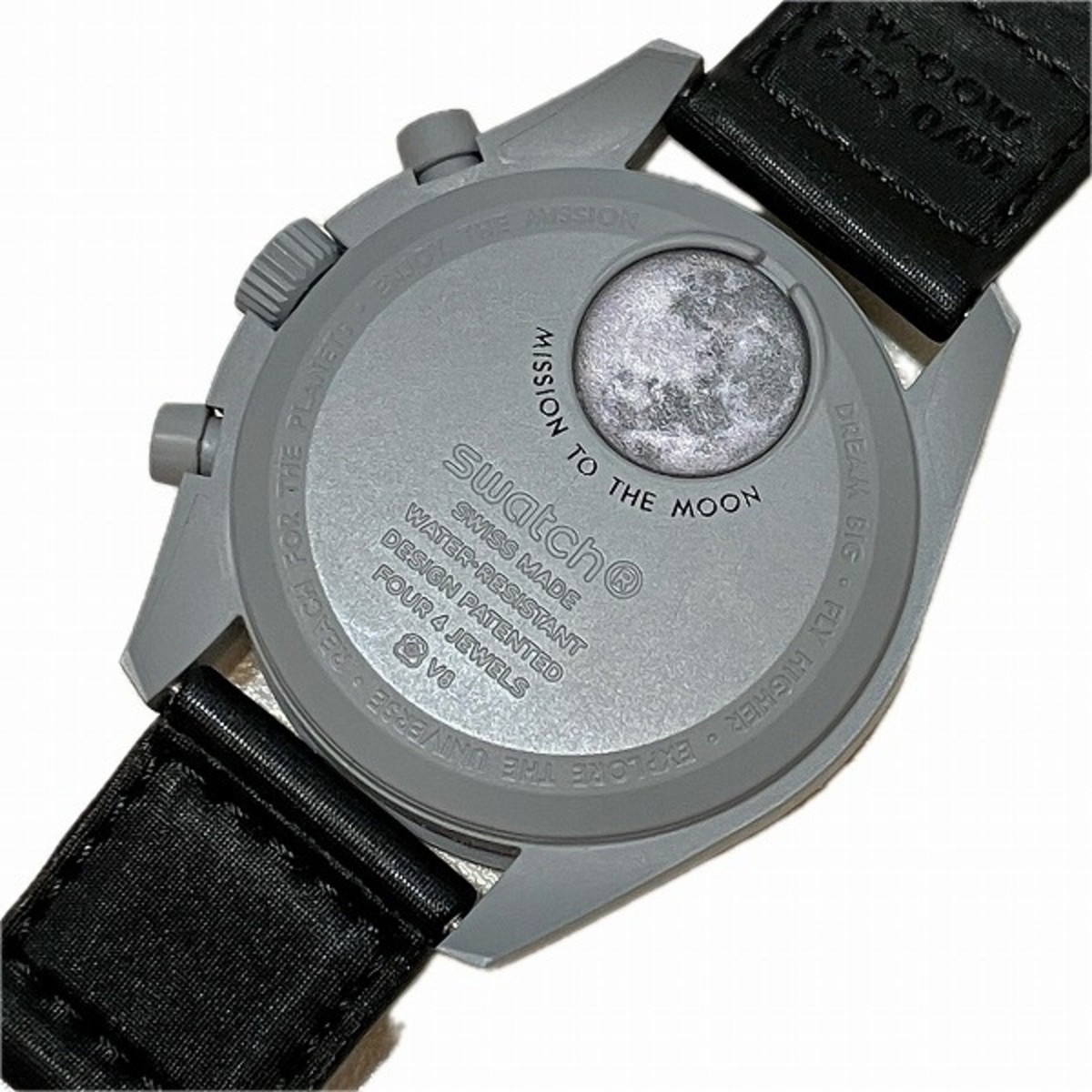 Omega x Swatch Mission to the Moon SO33M100 Quartz Watch Omega x Swatch Mission to the Moon SO33M100 Quartz Watch