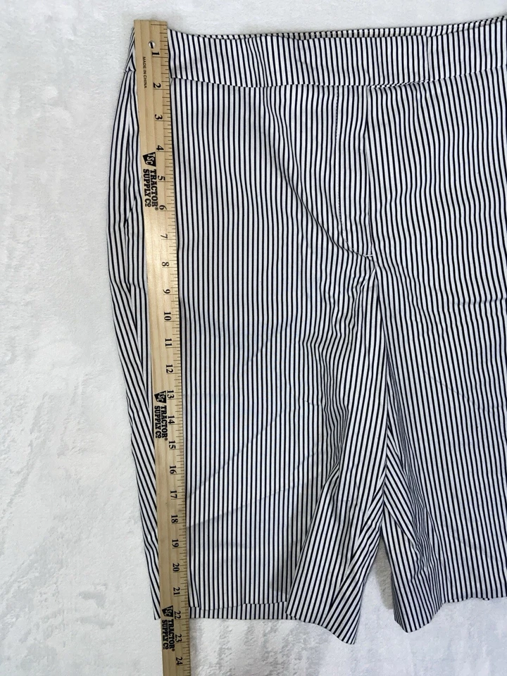 Pantalones Cortos Deportivos Jones New York Para Mujer 8 Azul Blanco Rayas Bermudas Elastizados Informales Foto 4 de 4