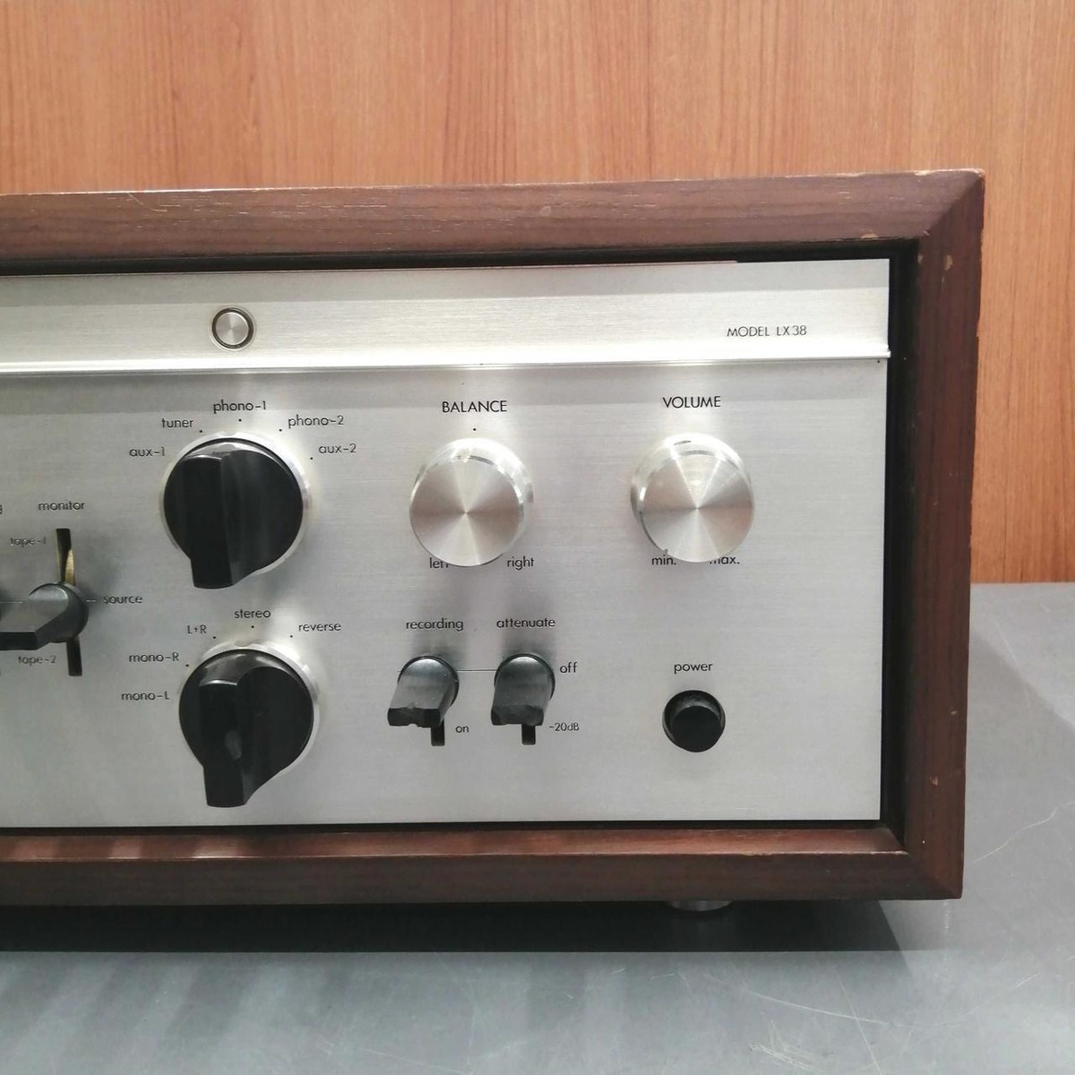 Luxman LX38 Integrated Amplifier Audio Digital Vintage 1978