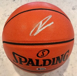 giannis signed ball