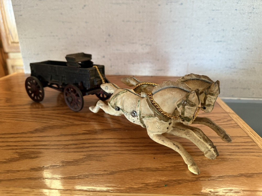 McCormick Deering Cast Iron Horse Drawn Wagon Antique Toy
