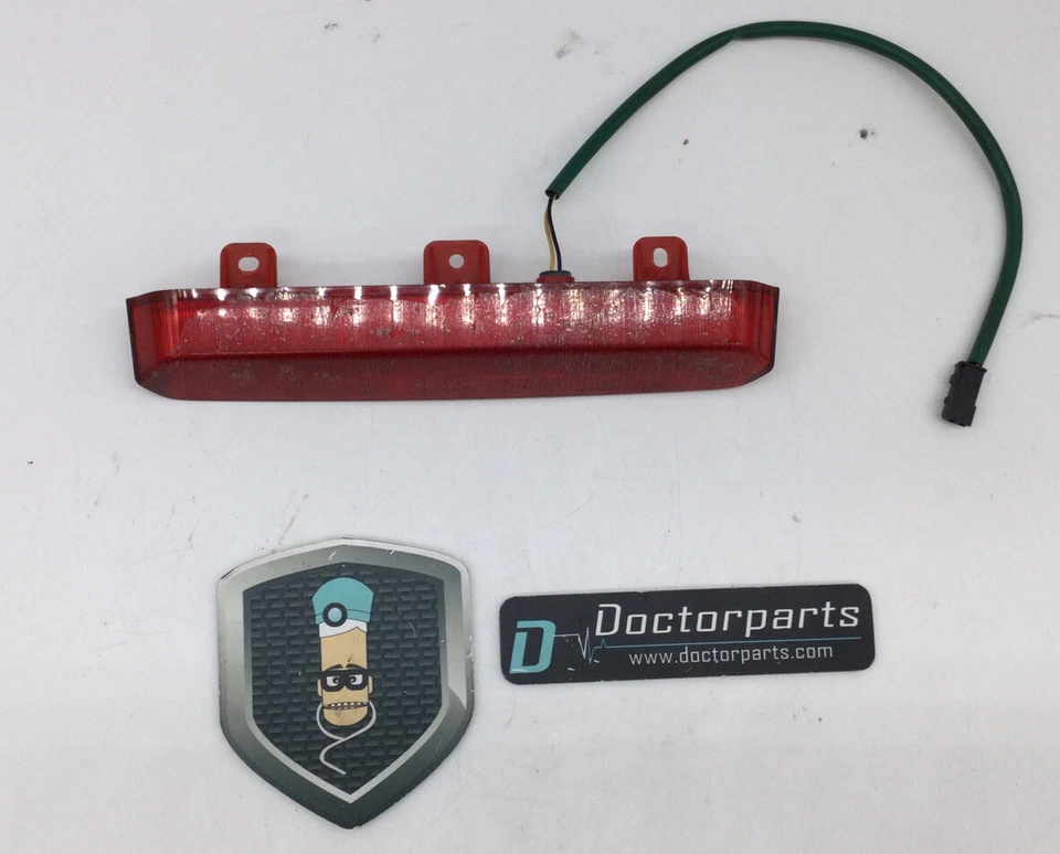 Chevrolet Spark 2013-2015 tercera luz de freno lámpara usada OEM Foto 2 de 4