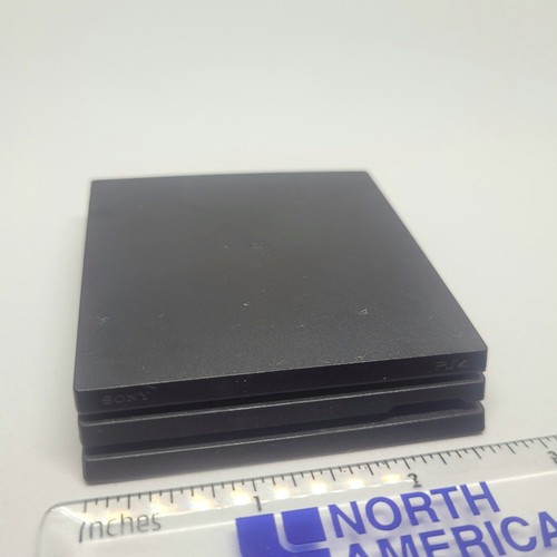 Sony Playstation 4 model toy 1:4 scale - Picture 4 of 13
