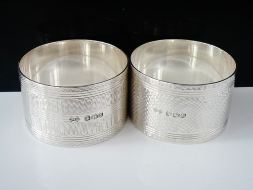 Pair Cased Sterling Silver Napkin Rings, Bennett & Heron, Sheffield 1946 - Picture 8 of 12