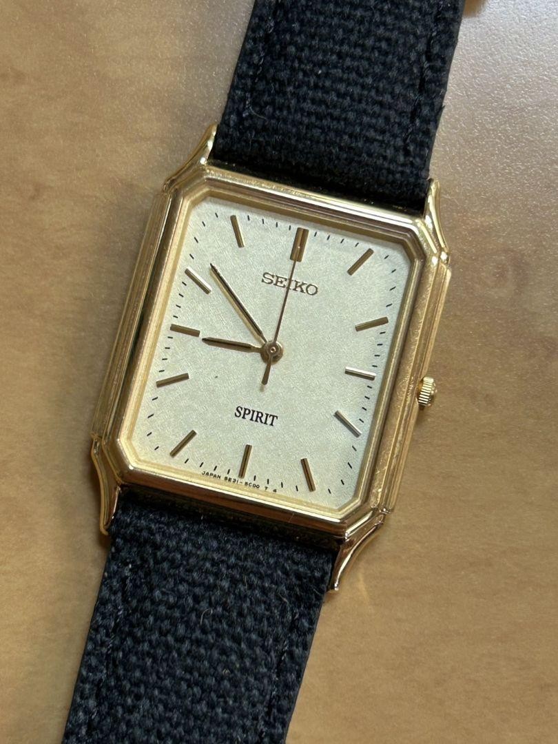 Seiko Spirit Automatic Watch with Classic Elegance and Precision