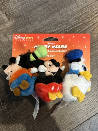 Disney's STORE EXCLUSIVE Mickey Goofy Little Cuddle Kingdom Buddies Beanie