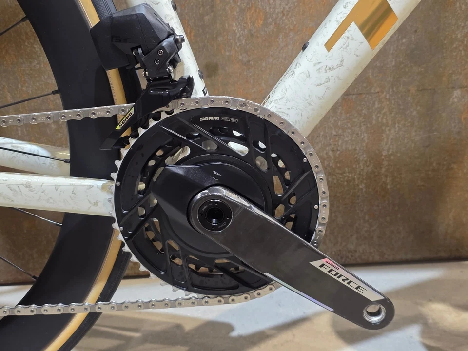 TREK MADONE SLR 7 AXS MY 2026 / ERA WHITE / SUPERNOVA MARBLE / M/L - Bild 4 von 4