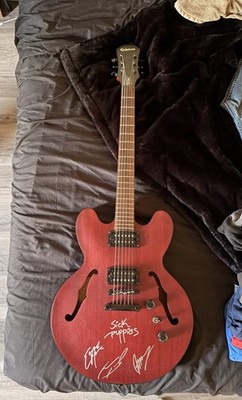 Epiphone エピフォン Dot studio ドットスタジオ レッド Epiphone Dot Studio Electric Guitar Cherry Red Signed By Sick