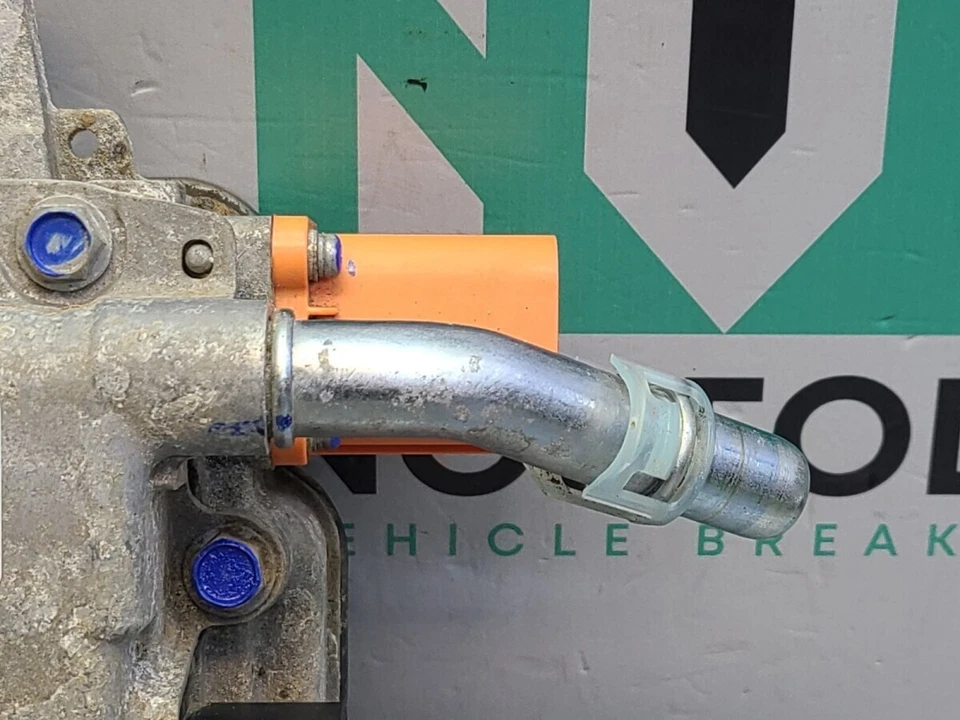 Ford Kuga MK3 Inverter Converter LX60 - Image 3 of 4