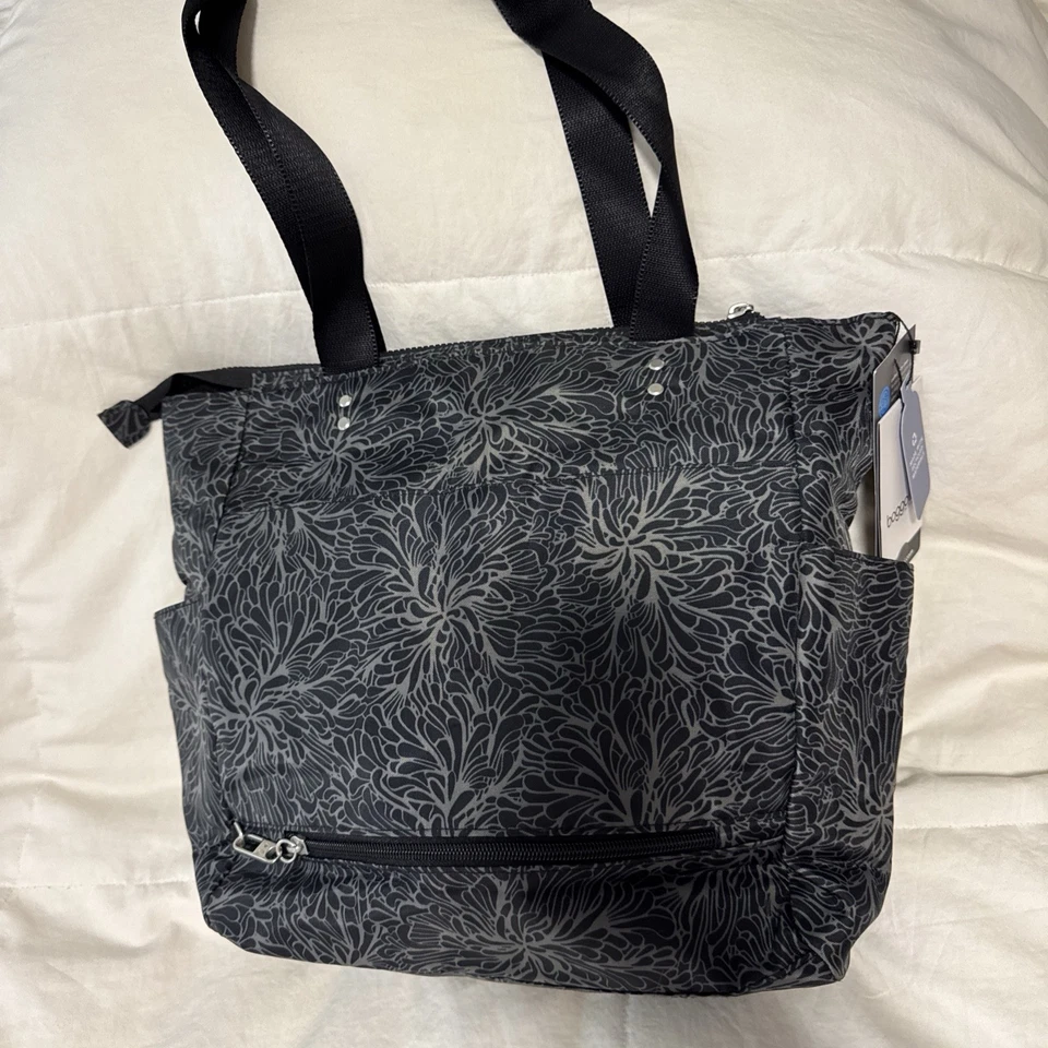 Bolso de viaje Baggallini Carryall Weekender para mujer ligero de nailon Foto 4 de 4