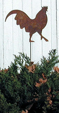 Gallo de hierro forjado - Estaca de jardín oxidada 35" hecha en EE. UU. Foto 3 de 4