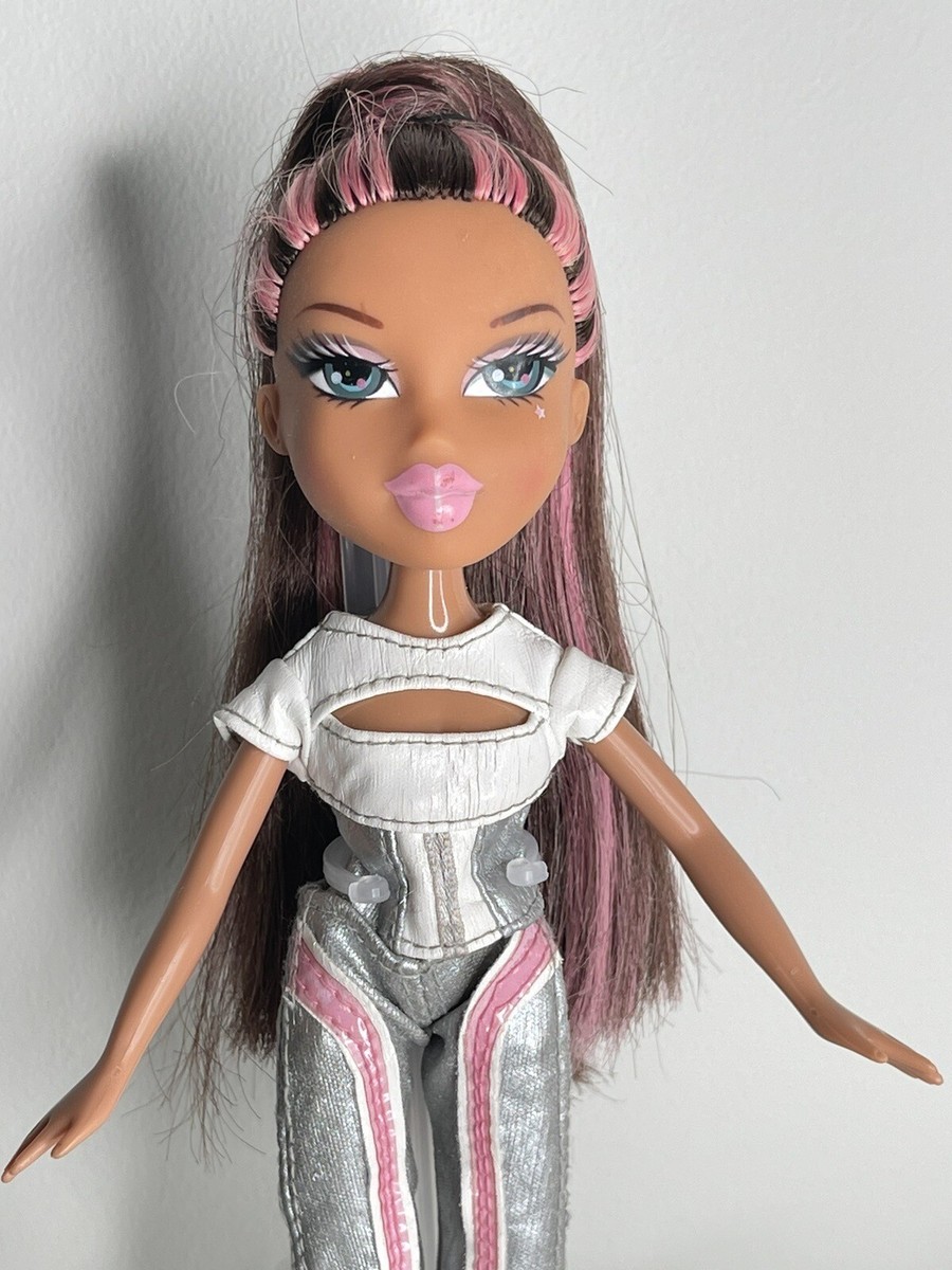VTG 😍 Bratz Live In Concert Space Angelz Yasmin Doll 🤩 Must See
