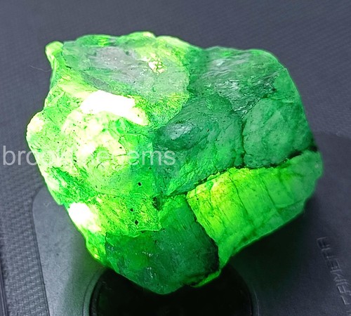 Piedra preciosa áspera esmeralda verde teñida natural - 92,10 quilates, certificación EGL 5ARP - Imagen 2 de 4
